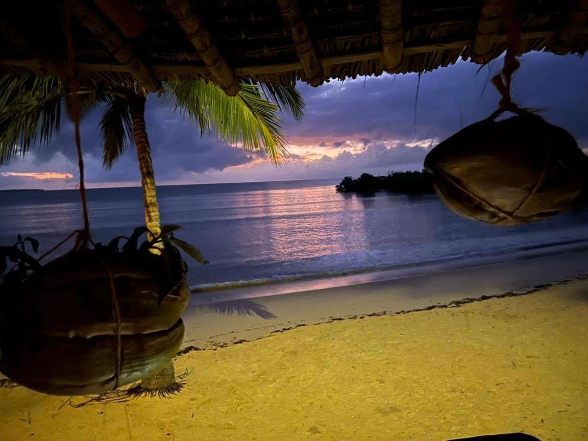 Mwazaro Beach Lodge Shimoni Екстериор снимка