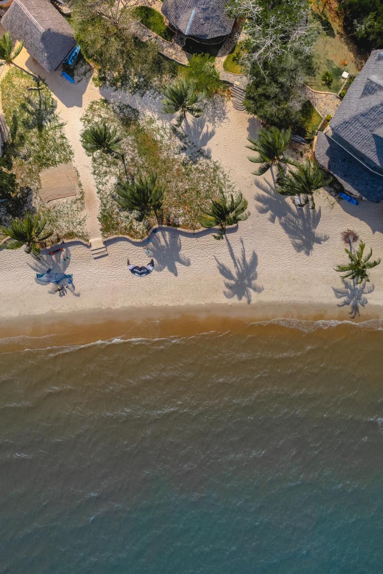 Mwazaro Beach Lodge Shimoni Екстериор снимка