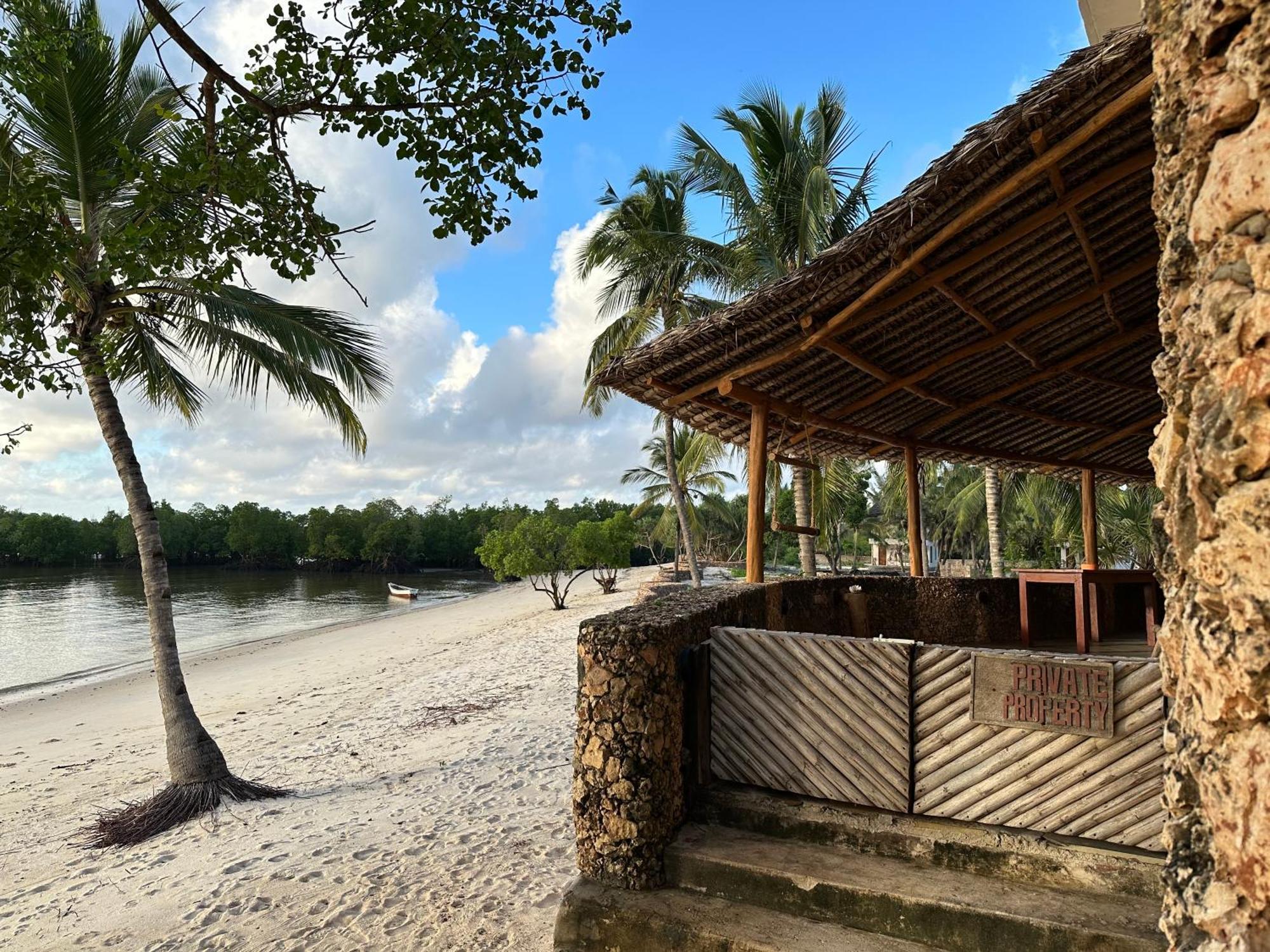 Mwazaro Beach Lodge Shimoni Екстериор снимка