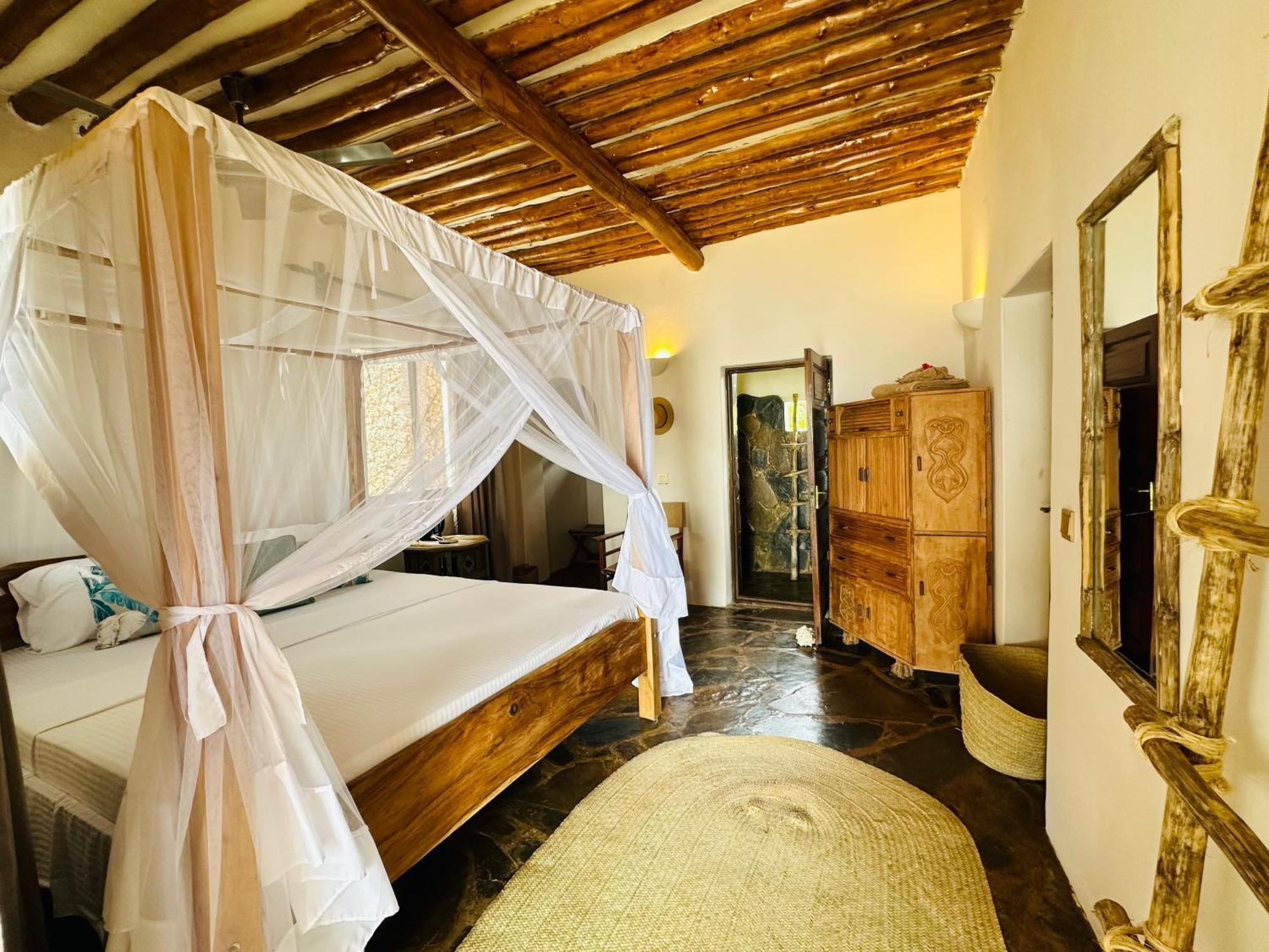 Mwazaro Beach Lodge Shimoni Стая снимка
