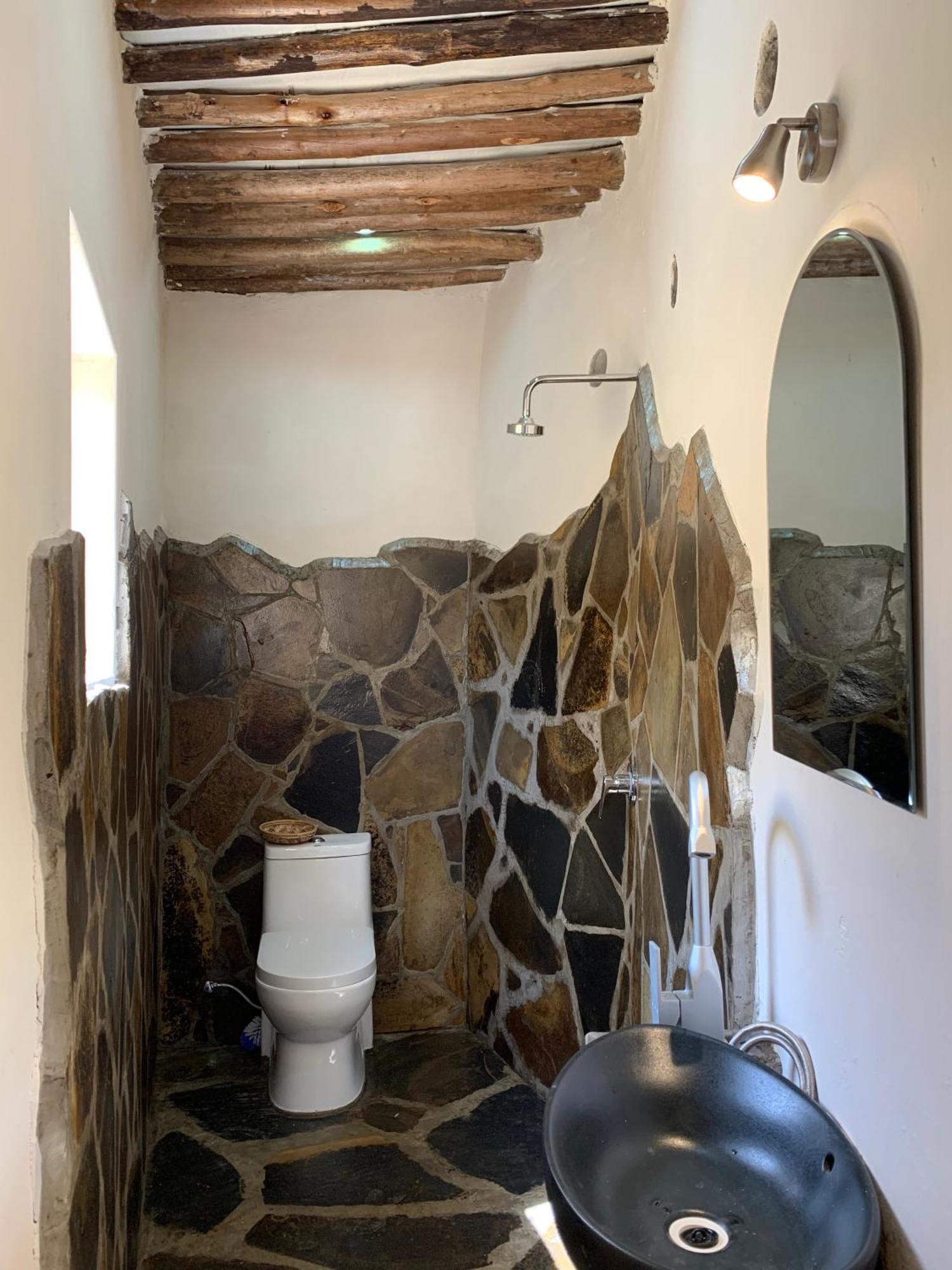 Mwazaro Beach Lodge Shimoni Стая снимка